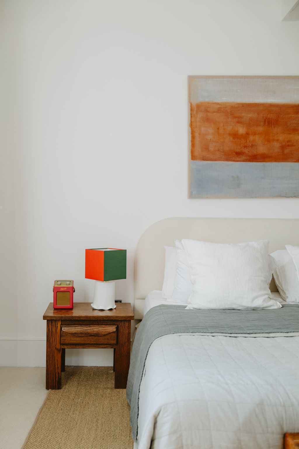 Bettina Ceramica has collaborated with Colours of Arley on a limitededition table lamp that brings together the two...