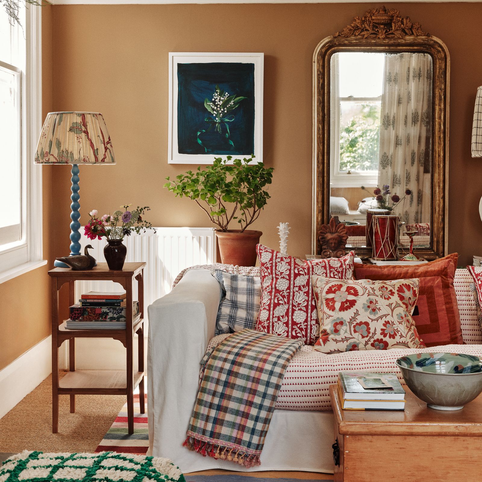 The paint colours that will warm up a north facing sitting room